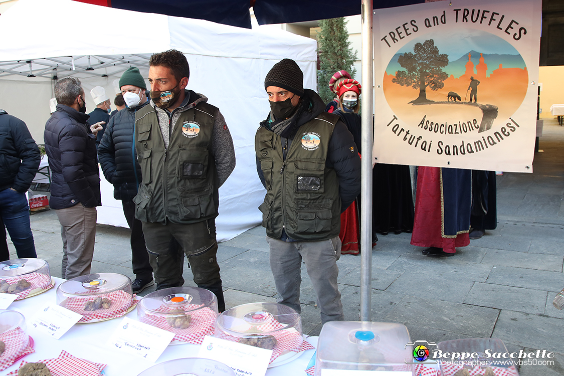 VBS_5718 - 10.ma Fiera Nazionale del Tartufo e Fiera dei Santi.jpg